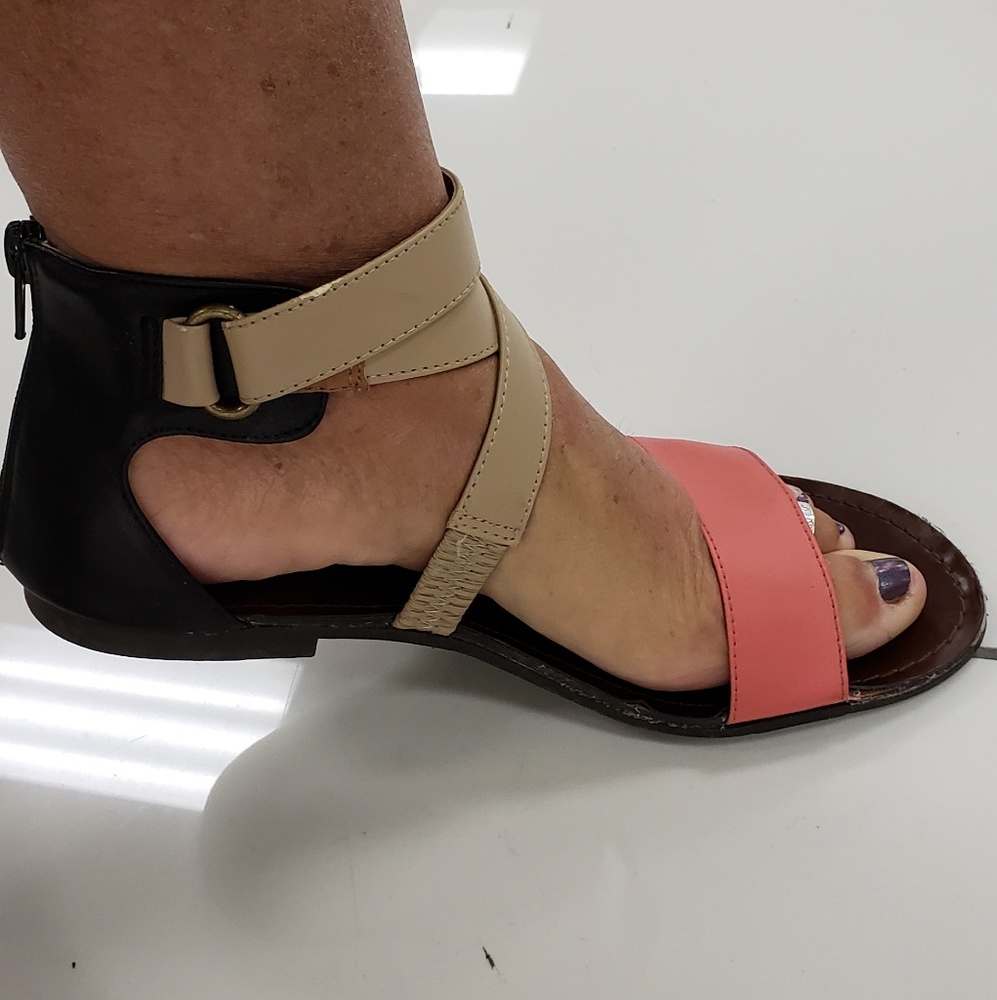 Sandals - Picture 2 of 5